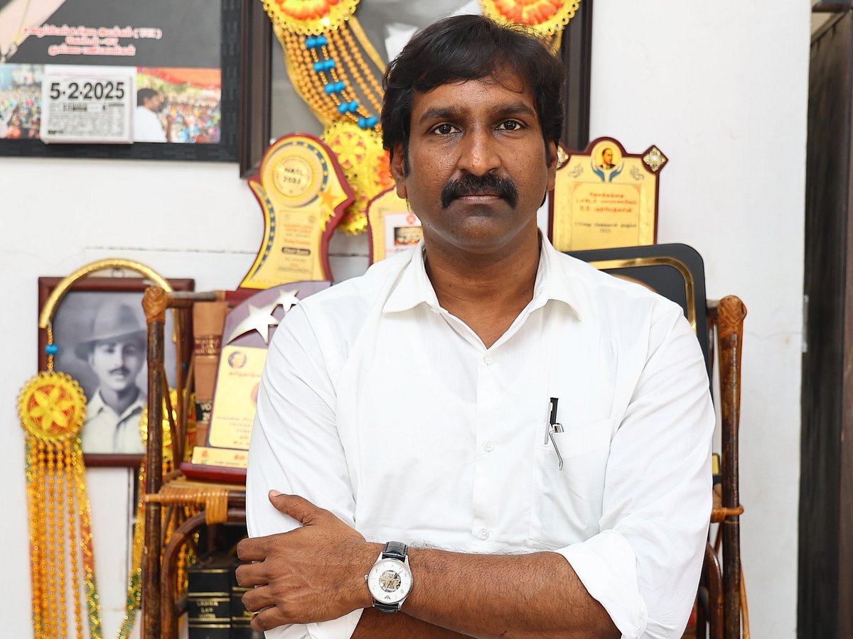 உழைப்போர் உரிமை இயக்கத்தின் தலைவர் கு.பாரதி