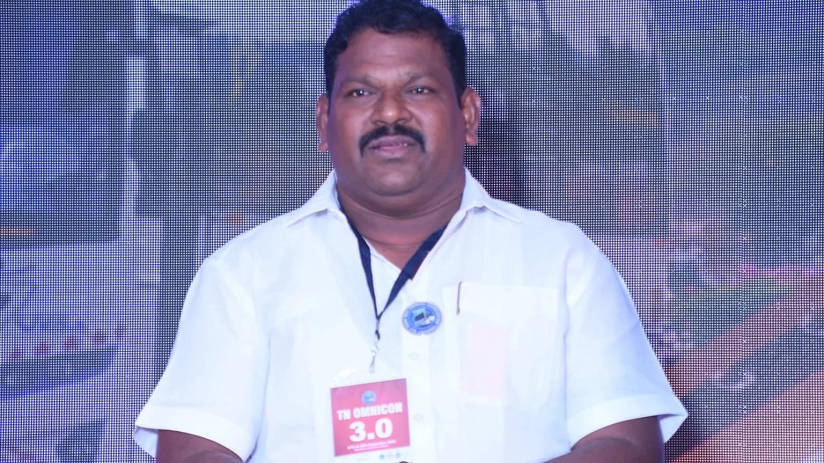 அனைத்து ஆம்னி பேருந்து உரிமையாளர்கள் சங்க தலைவர் டாக்டர் அன்பழகன் 