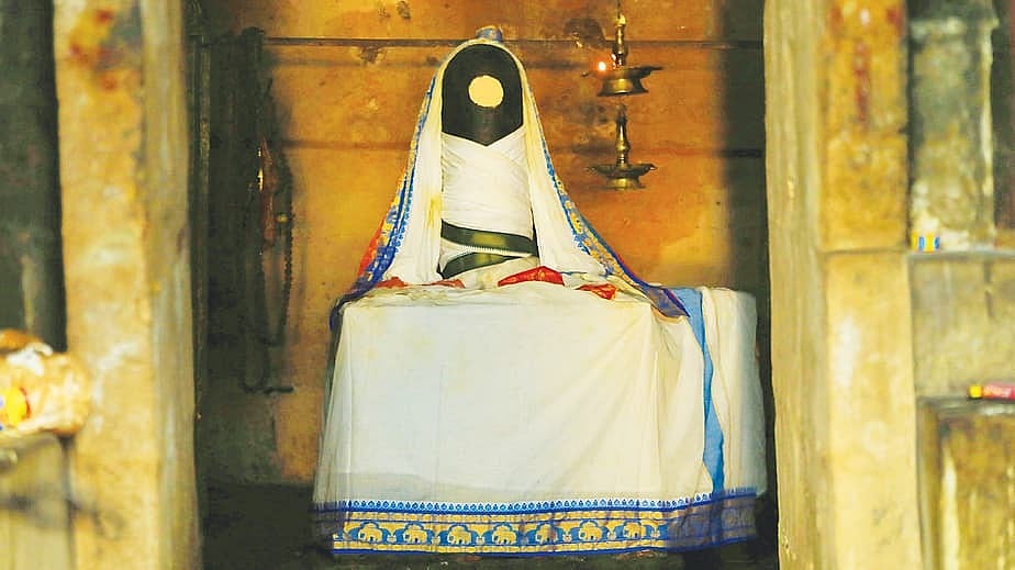 ஓமாம் புலியூர் துயர்தீர்த்த நாதர் கோயில்