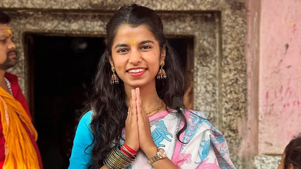 மைதிலி தாக்கூர்