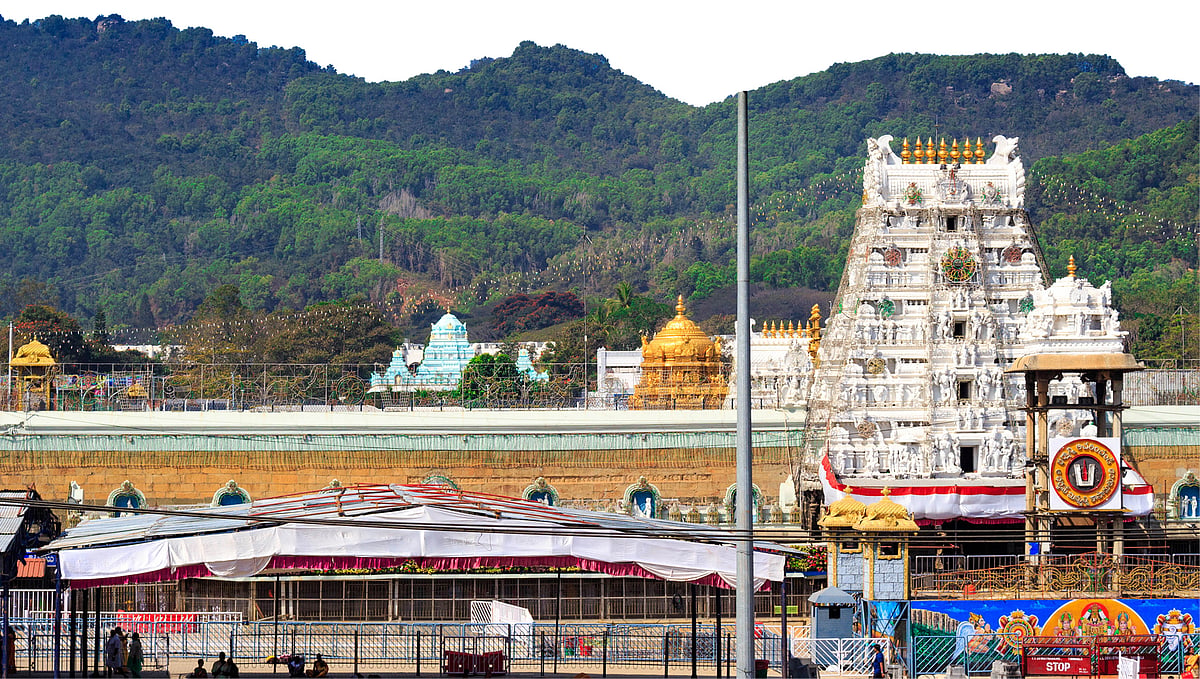 திருப்பதி: 2 கிலோ தங்கம்; 6 கிலோ வெள்ளி - லஞ்ச ஒழிப்புத்துறையினரால் தேவஸ்தான அதிகாரி கைது