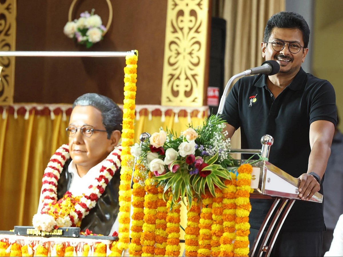 காரைக்குடி இராம சுப்பையா பிறந்த நாள் விழாவில் உதயநிதி ஸ்டாலின்