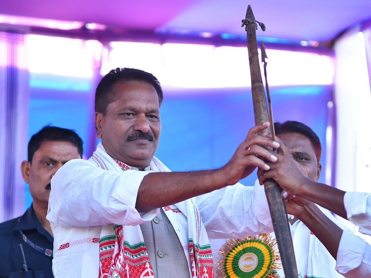 பாஜக அமைச்சர் அசோக் சிங்கால்