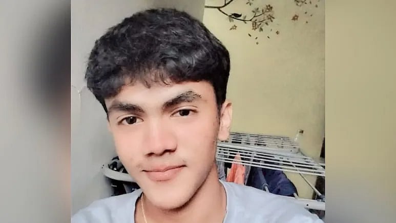 அர்னவ் கெய்ரே