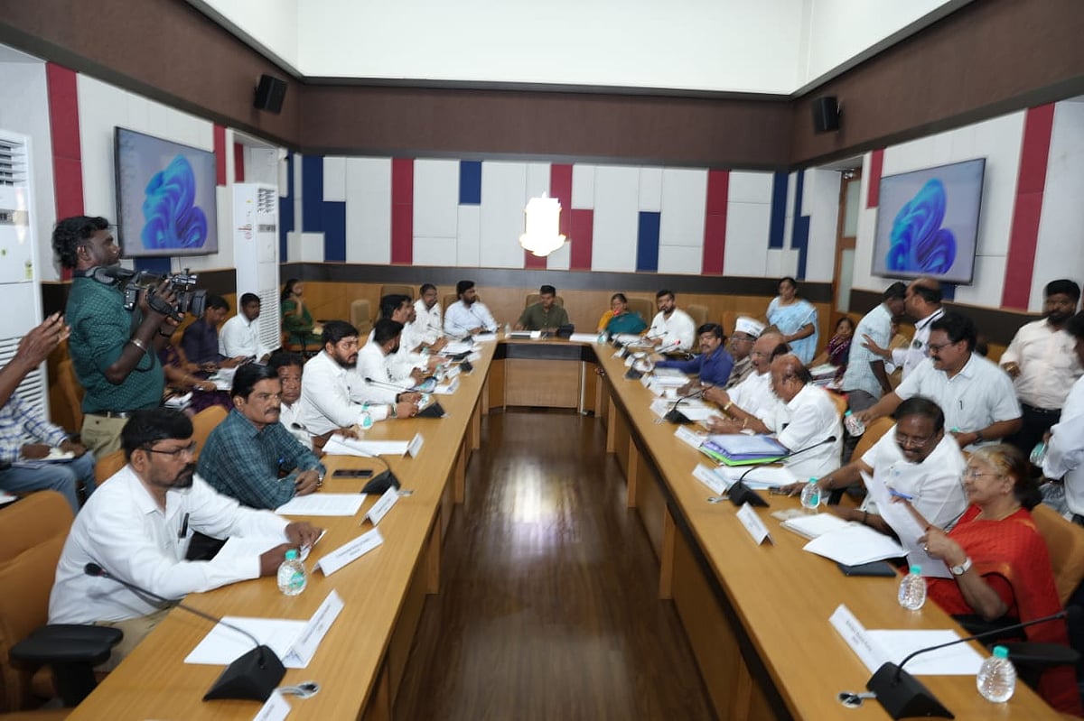 அங்கீகரிக்கப்பட்ட கட்சிகளின் ஆலோசனை கூட்டம் - சென்னை