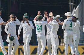 IND v SA: `25 ஆண்டுகளுக்குப் பின்.!' - இந்திய மண்ணில் டெஸ்ட் தொடரை வென்ற தென்னாப்பிரிக்கா