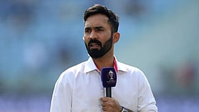 "இந்தியாவைப் பார்த்து எதிரணிகள் பயப்படும் காலம் இருந்தது, ஆனால் இப்போது"- தினேஷ் கார்த்திக் காட்டம்