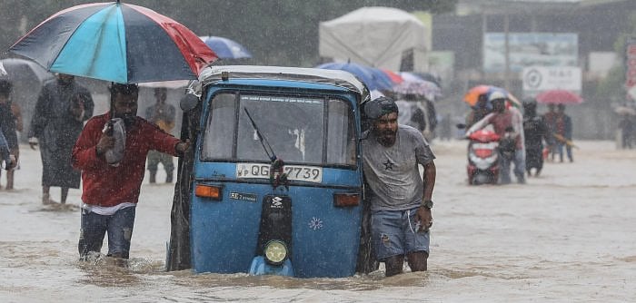 இலங்கையில் 'டிட்வா' புயல் பாதிப்பு