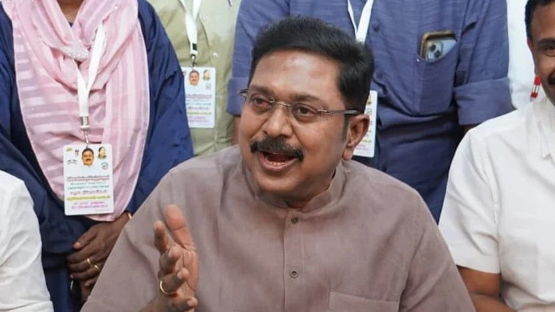 அவருக்கு-கோபம்,-மனக்கசப்புகள்-இருந்தாலும்கூட..!--டிடிவி-NDA-கூட்டணியில்-இணைந்தது-குறி&