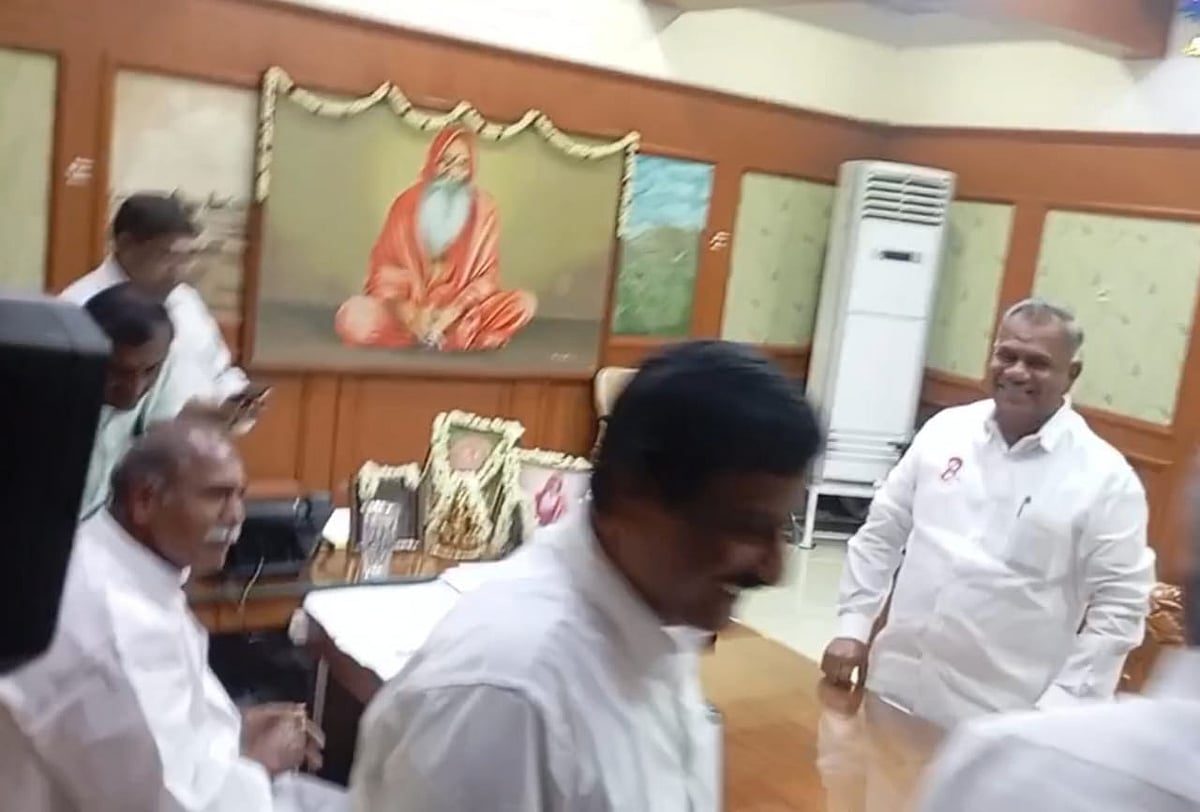 முதல்வர் ரங்கசாமியை சந்தித்த புஸ்ஸி ஆனந்த்