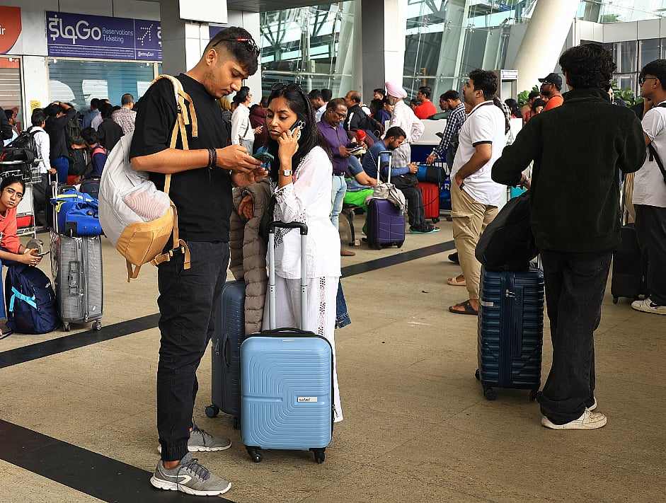 இண்டிகோ விமானங்கள் ரத்து; சென்னையில் விமான நிலையத்தில் பயணிகள் அவதி