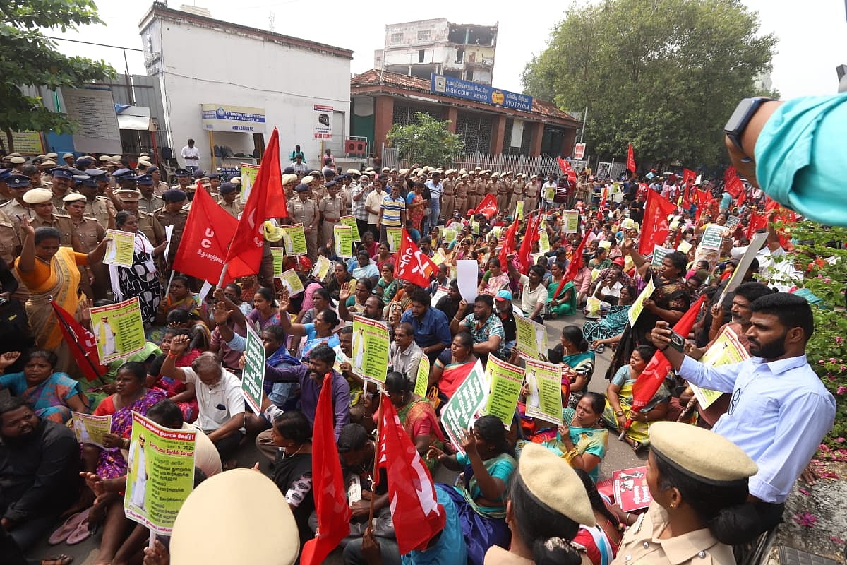 தூய்மைப் பணியாளர்கள் போராட்டம்