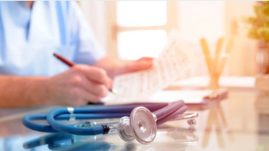 மருத்துவர்