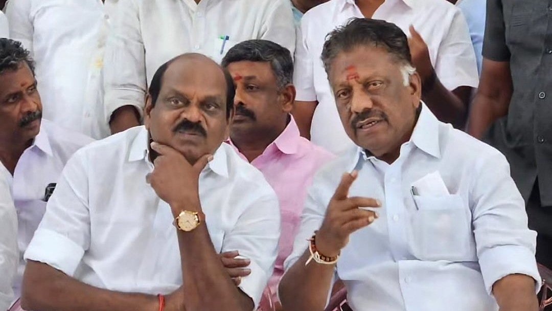 வைத்திலிங்கம், ஓ.பன்னீர்செல்வம்