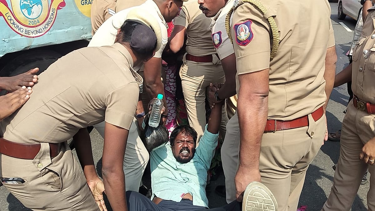 தூய்மைப் பணியாளர்கள் போராட்டம்