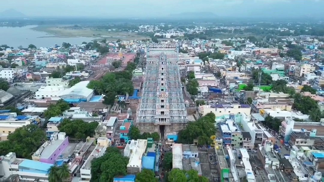ஸ்ரீவில்லிபுத்தூர் ராஜகோபுரம்