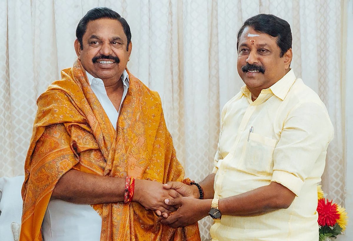 எடப்பாடி பழனிசாமி, நயினார் நாகேந்திரன்