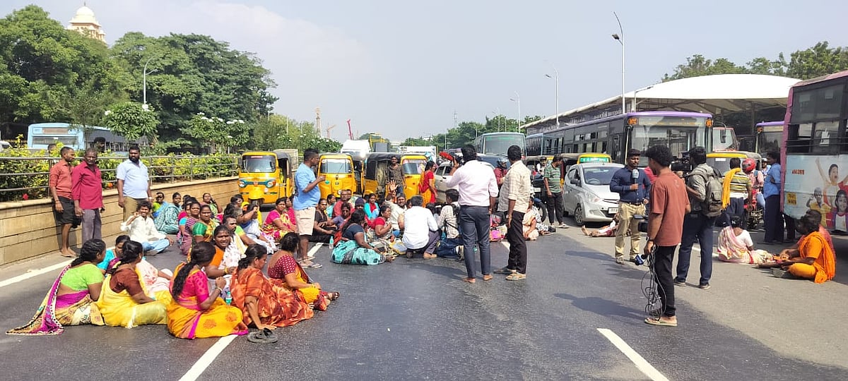 தூய்மைப் பணியாளர்கள் போராட்டம்