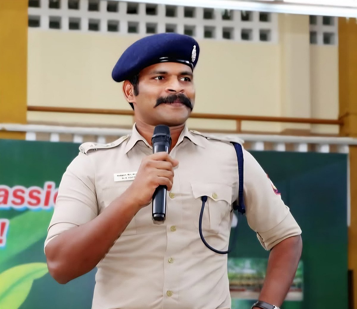 `கேரளத்திற்கு கனிம வளங்கள் கொண்டு செல்ல முயன்றால் குண்டர் சட்டம் பாயும்-
குமரி எஸ்.பி அதிரடி!