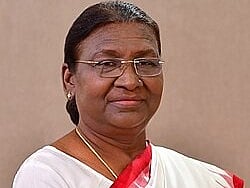 நீங்கள் இதற்காக வந்தால் என்னால் வரமுடியாது; நான் பிஸி - முர்முவிற்கு தங்கை மம்தா பதில்