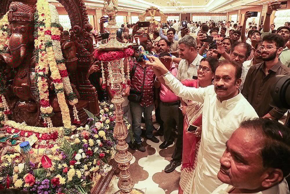 போத்தீஸ்  திறப்பு விழா 