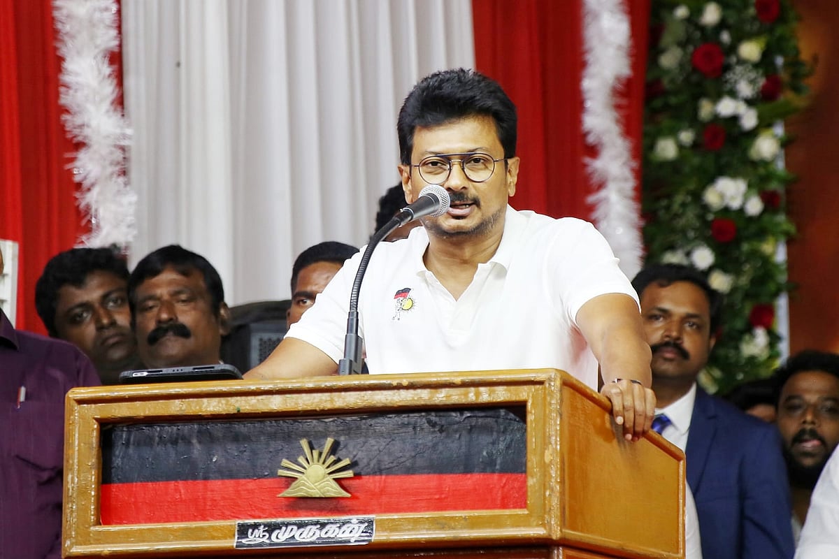 `8-இல் `2 தொகுதிகள்; உதயநிதியின் டார்கெட் - களமிறக்கப்படும் இளைஞரணி?பரபரக்கும் திருப்பூர் திமுக!