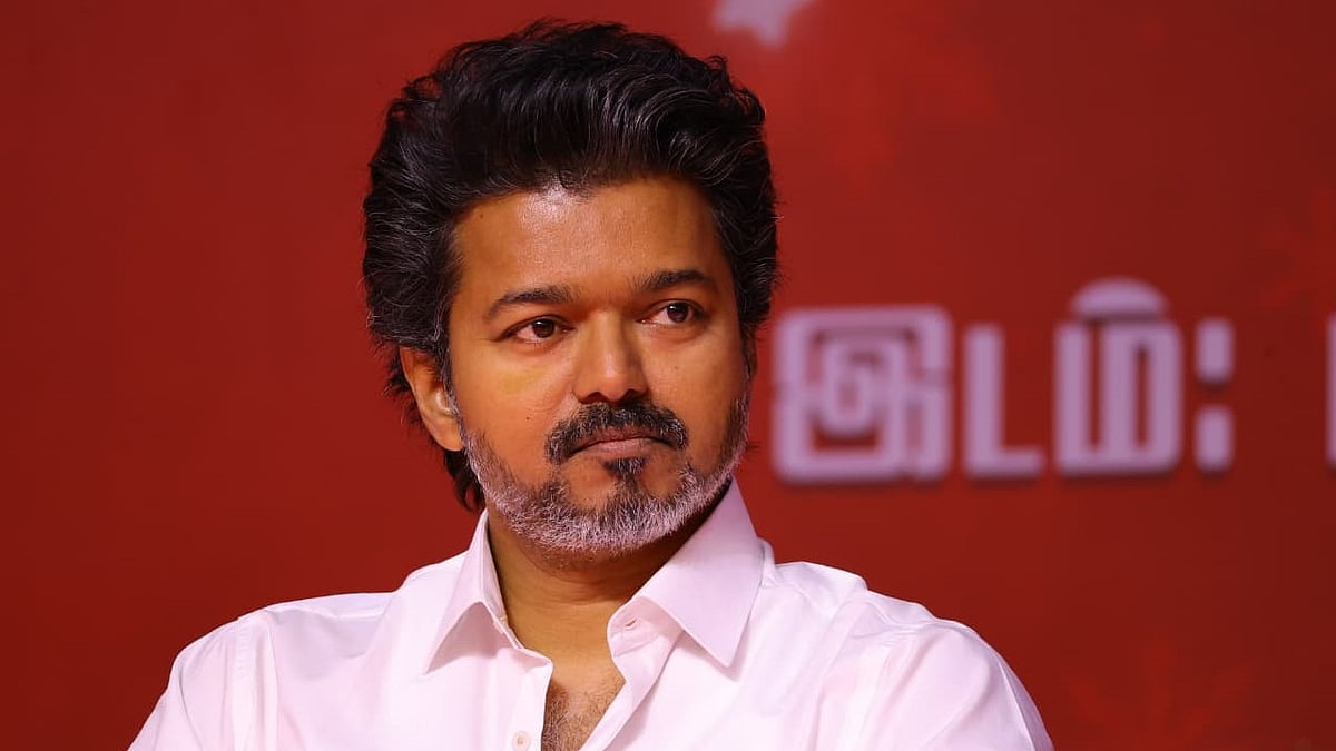கரூர் சம்பவம்: `நாளையே நேரில் ஆஜராக சிபிஐ சம்மன் - கால அவகாசம் கேட்ட விஜய்?