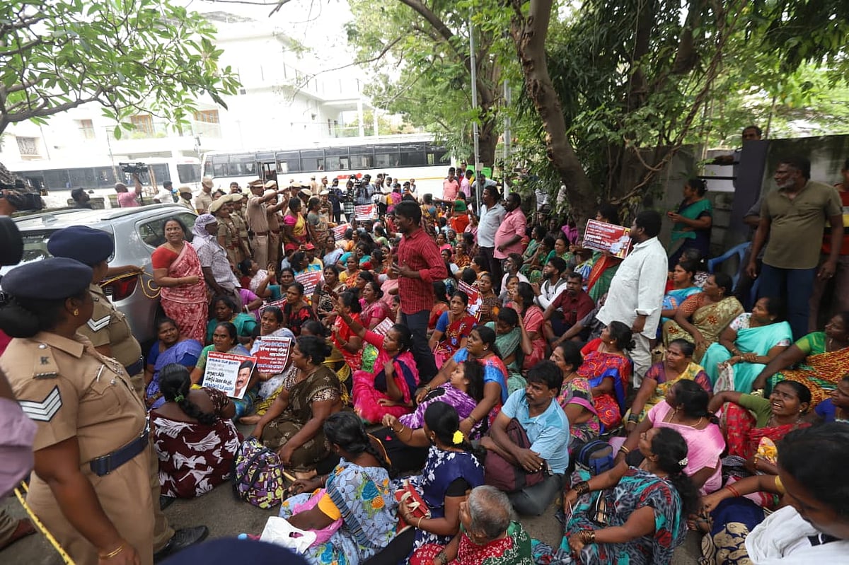 சென்னை: மாநகராட்சி ஆணையர் வீட்டை முற்றுகையிட்ட தூய்மைப் பணியாளர்கள்! - குண்டுக்கட்டாக கைது