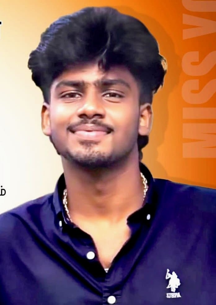 வேலூர்: கல்லூரி மாணவனை அடித்துக் கொன்ற நண்பர்கள்; மஃப்ளர் மாட்டி பைக்கில் தூக்கிச் செல்லப்பட்ட சடலம்