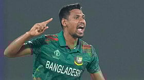 IPL: சிறுபான்மையினர் மீதான தாக்குதல்; வங்கதேச வீரரை KKR-லிருந்து விடுவிக்க அறிவுறுத்திய பிசிசிஐ