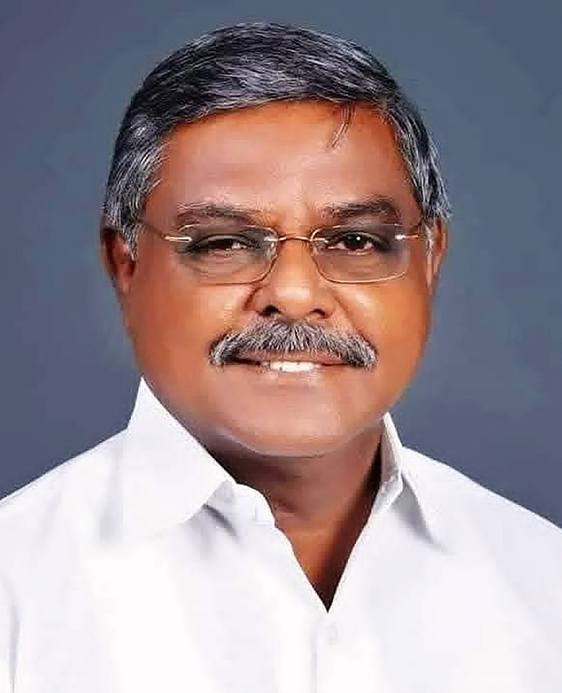 திமுக: சுரேஷ்ராஜனுக்கு கல்தா; நாகர்கோவில் மேயர் மகேஷுக்கு கன்னியாகுமரியில் சீட் கிடைத்தது எப்படி?