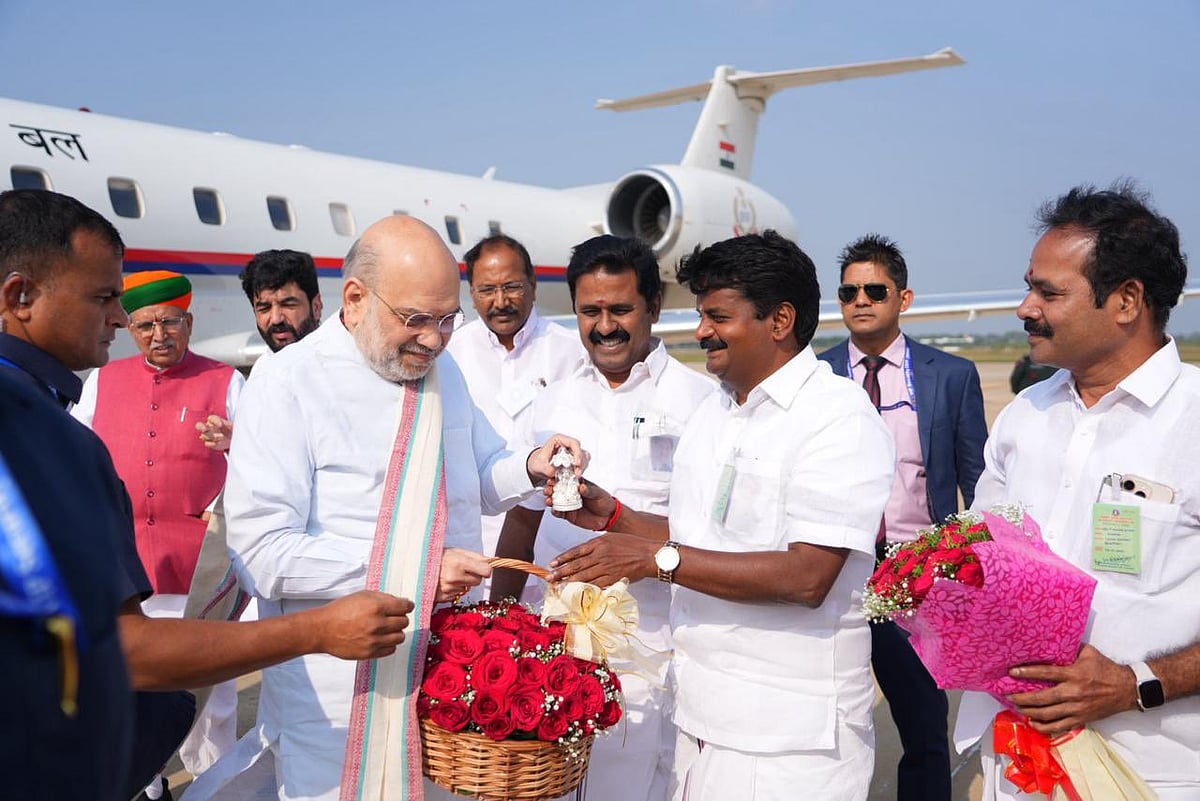 ADMK - BJP: `தேர்தலுக்குப் பிறகு அதிமுக தலைமை மாற்றம்? -  அமித் ஷா விசிட்டும் அதிமுக ஆப்சென்ட்டும்!