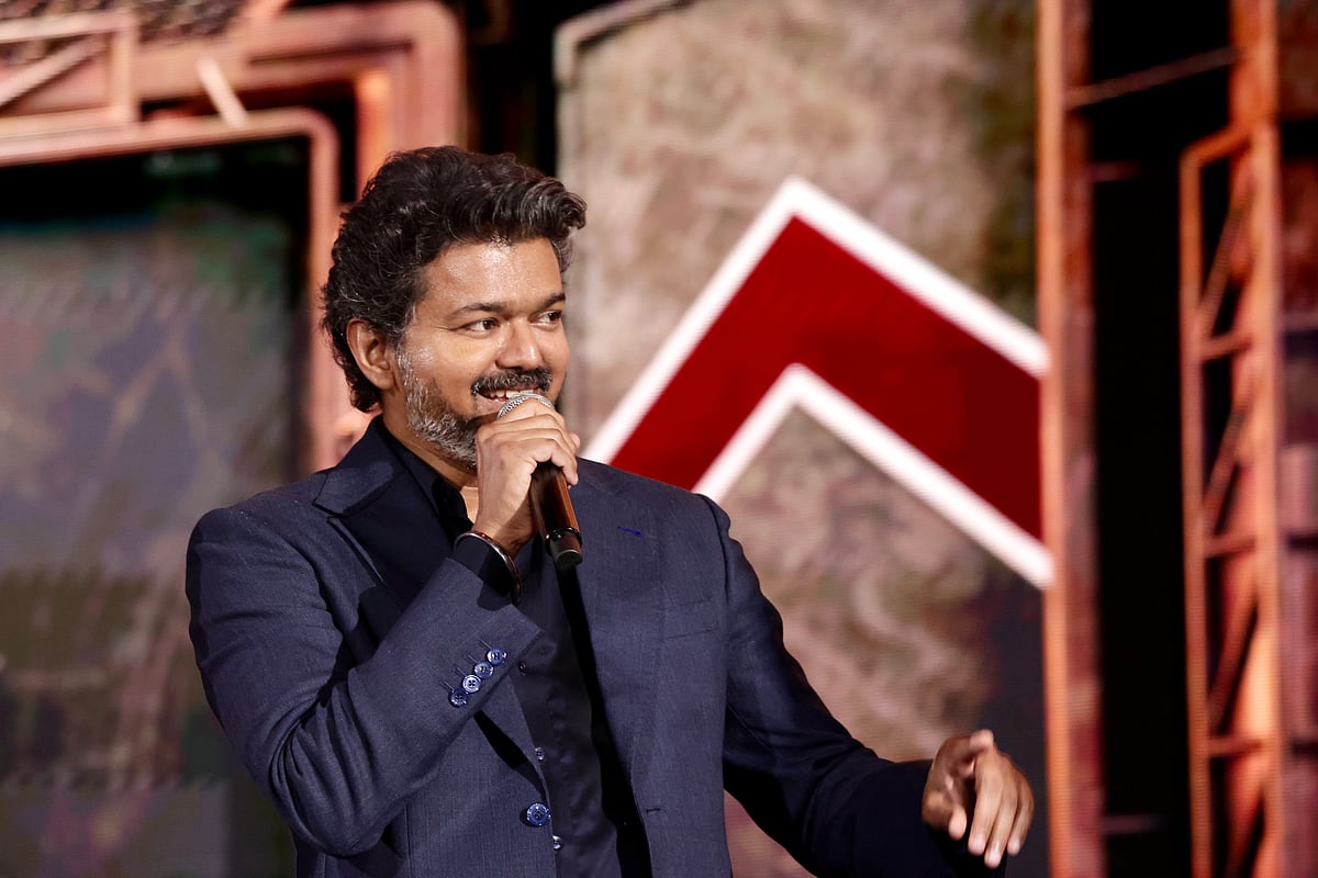 விஜய்யை வைத்துதான் உன்னை நினைத்து படத்தின் பாடலை எடுத்தேன் - விக்ரமன் பகிர்ந்த வீடியோ