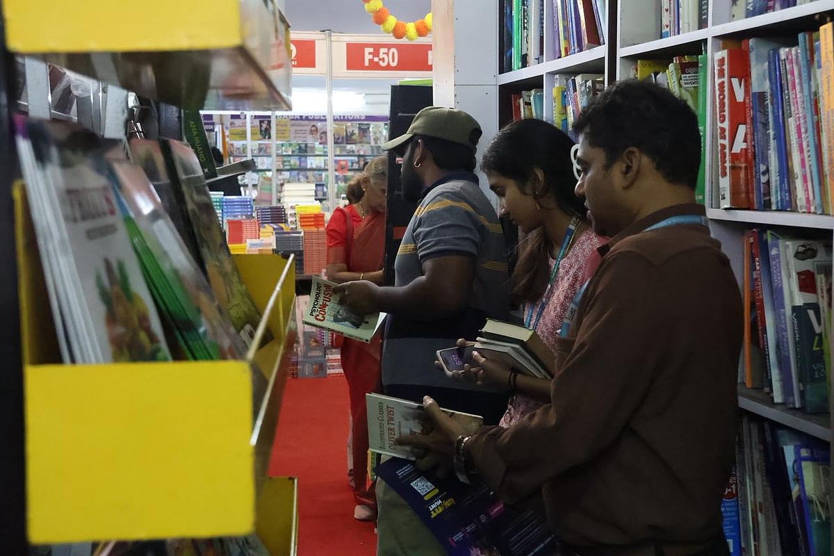 `பதிவிடுவது பயனல்ல, அதை அச்சில் எழுத்தாக்க வேண்டும்!-  சென்னை புத்தகக் காட்சியில் ஆழி செந்தில்நாதன்
