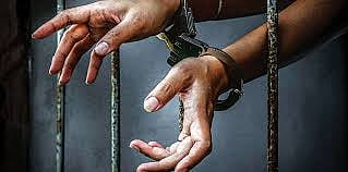 30% வட்டிக்கு ரூ.80 லட்சம் கடன் - மகன் திரும்பச் செலுத்தாததால் 62 வயது தாயைக் கடத்திய கும்பல்