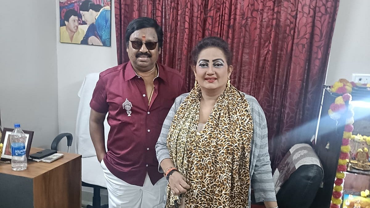 `நீங்க வீட்டுக்கு வந்து என்னை நடிக்க கேட்டப்போ.! - கனகாவுடன் சந்திப்பு; சுவாரஸ்யம் பகிரும் ராமராஜன்