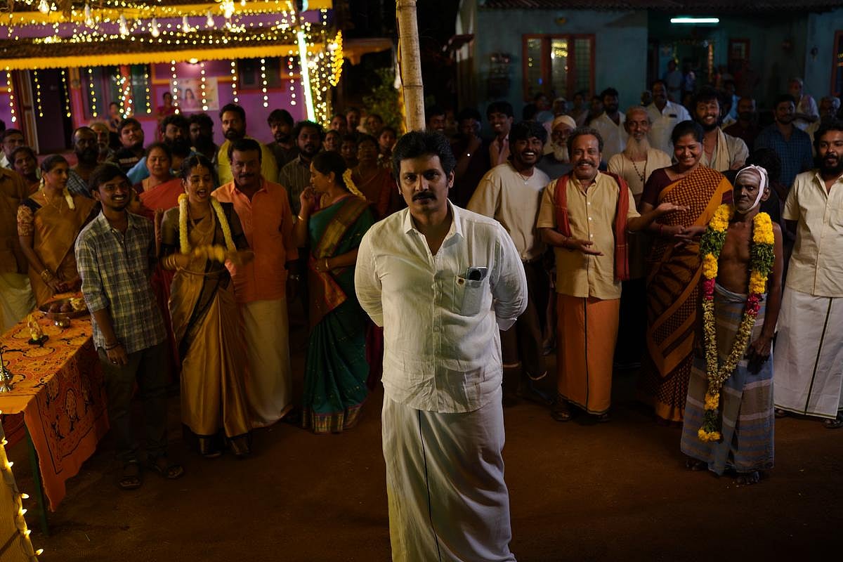 தலைவர் தம்பி தலைமையில் விமர்சனம்: இரு வீட்டுச் சண்டையில் மாட்டிக்கொள்ளும் ஊர்த் தலைவர்!