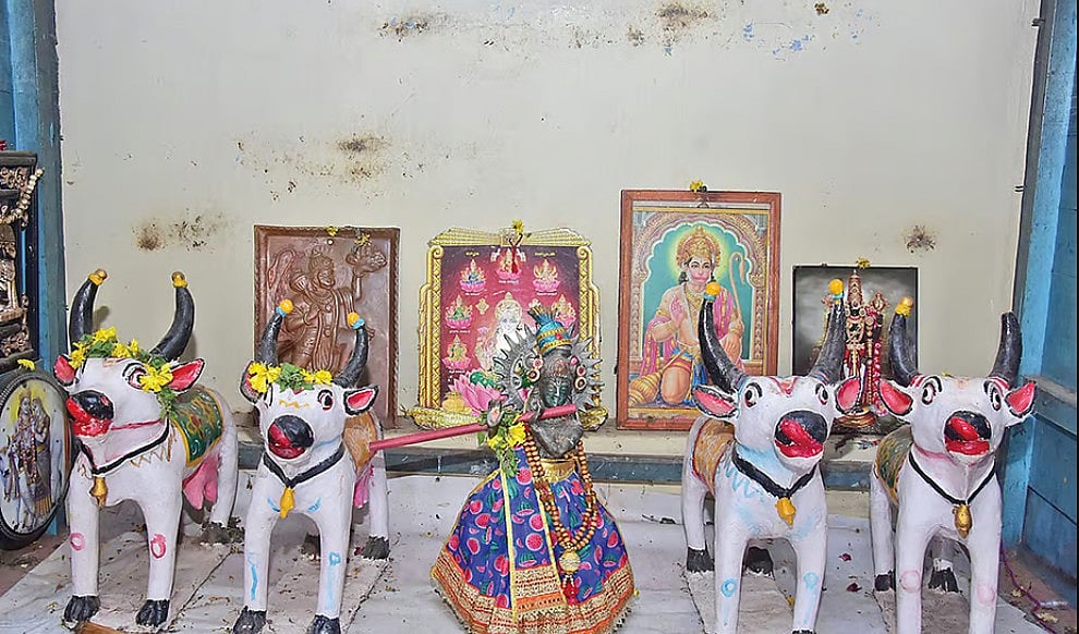 கம்பம்-நந்தகோபாலன்-கோயில்:-களைகட்டும்-மாட்டுப்பொங்கல்...-400-ஆண்டுப்-பாரம்பர்யம்!