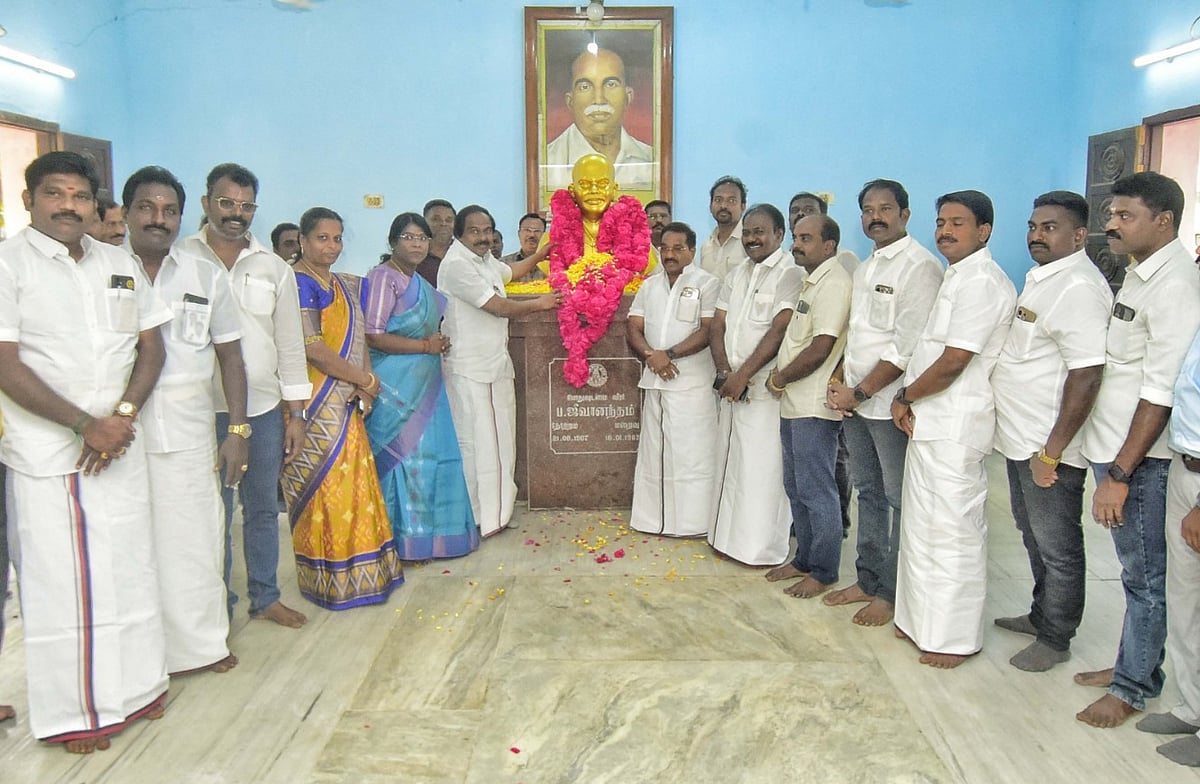 மாநில நிதி நிலைமை சரியாக இருப்பதால்தான் ரூ.2000 கொடுப்பதாக எடப்பாடி அறிவித்துள்ளார் - மனோ தங்கராஜ்