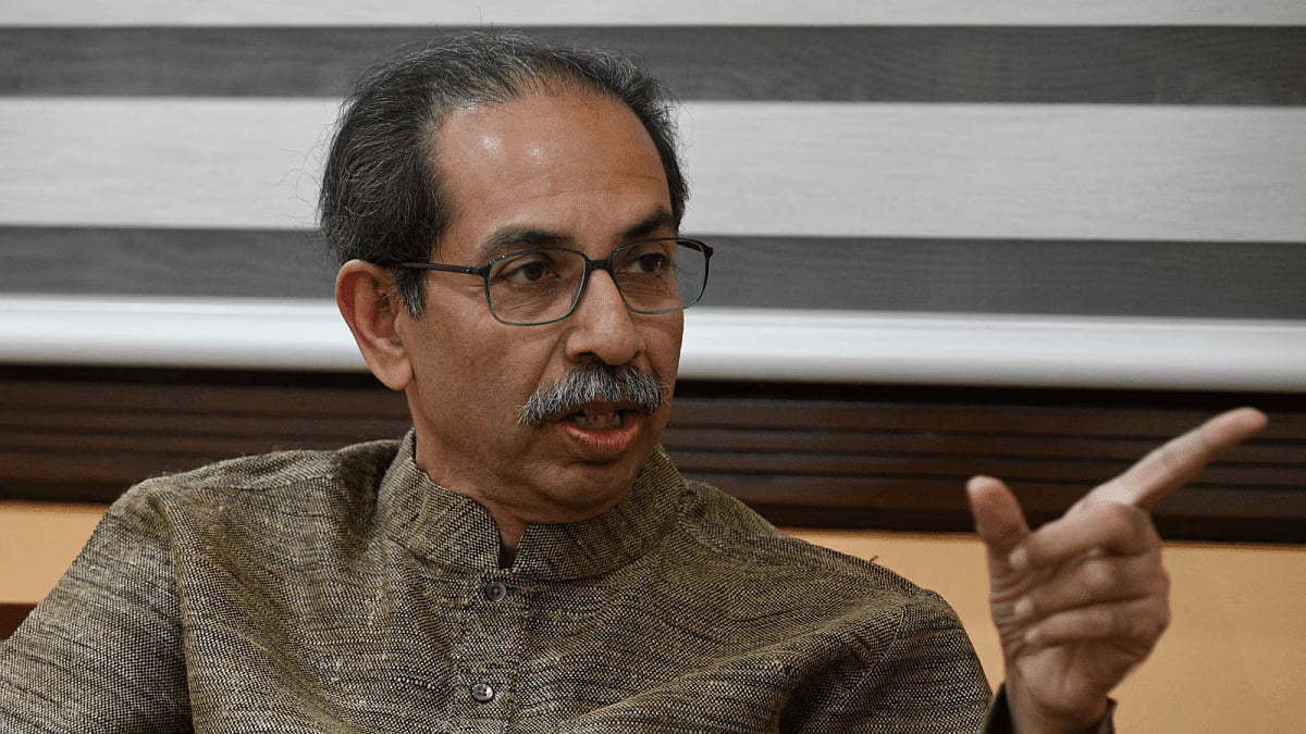 ஷிண்டேயுடன் கருத்துவேறுபாடு, உத்தவுடன் பேச்சு? - மும்பை மேயர் பதவியும் சூடுபிடிக்கும் அரசியலும்!