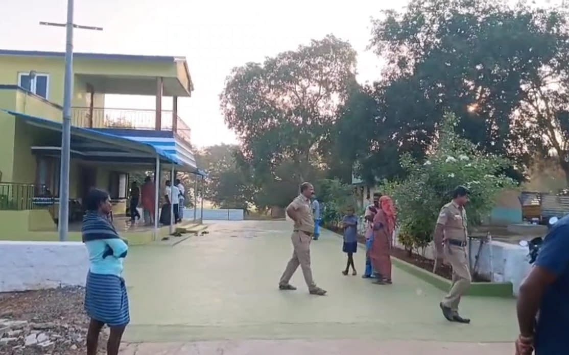 கரூர்:-4-பவுன்-தங்க-செயினைப்-பறிக்க-முயன்ற-திருடன்;-20-நிமிடங்கள்-போராடிய-மூதாட்டி;-என்ன-நடந்தது?