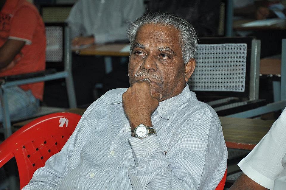 ஓய்வுபெற்ற ஐ.ஏ.எஸ் அதிகாரி தேவசகாயம்