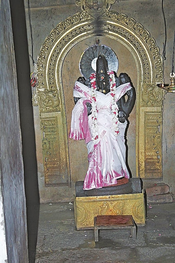 வடகுரங்காடுதுறை தயாநிதீஸ்வரர் கோயில்