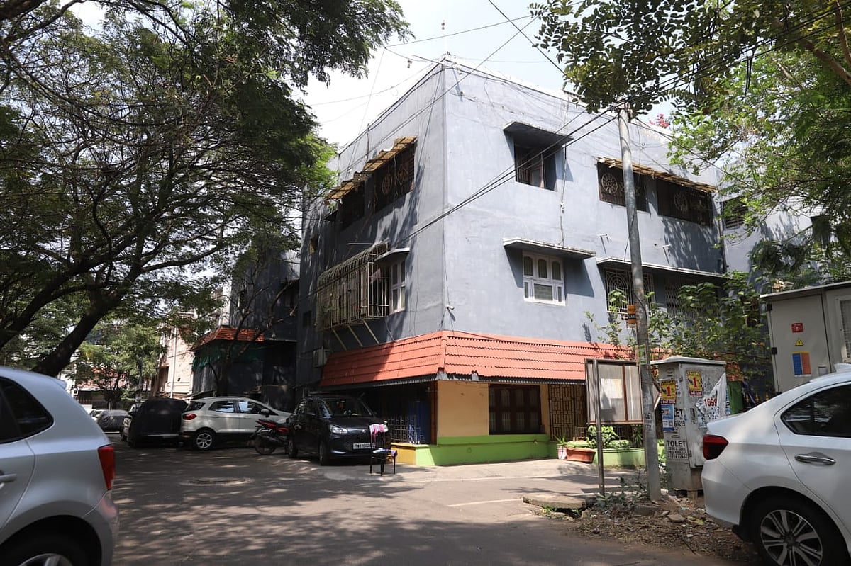 சென்னை:-வருமானத்துக்கு-அதிகமாக-சொத்து?---இன்ஸ்பெக்டர்-மீது-வழக்குப்பதிவு...-வீட்டில்-ரெய்டு!