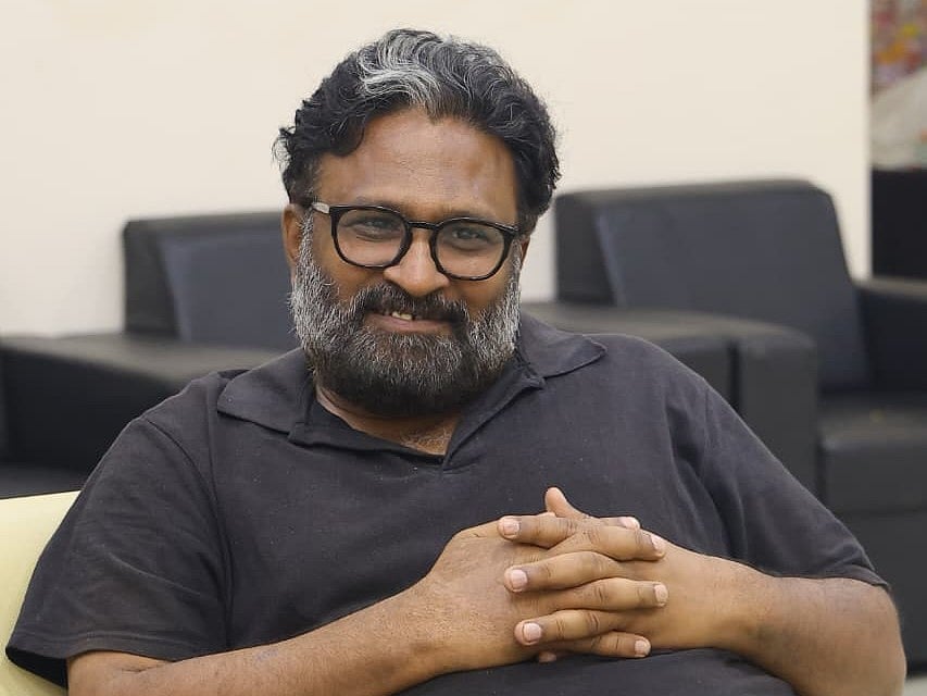 `இந்த-உலகத்தை-எப்படிப்-பார்க்க-வேண்டும்-என்கிற-பார்வையை-தந்தவர்-இவர்தான்---இயக்குĪ