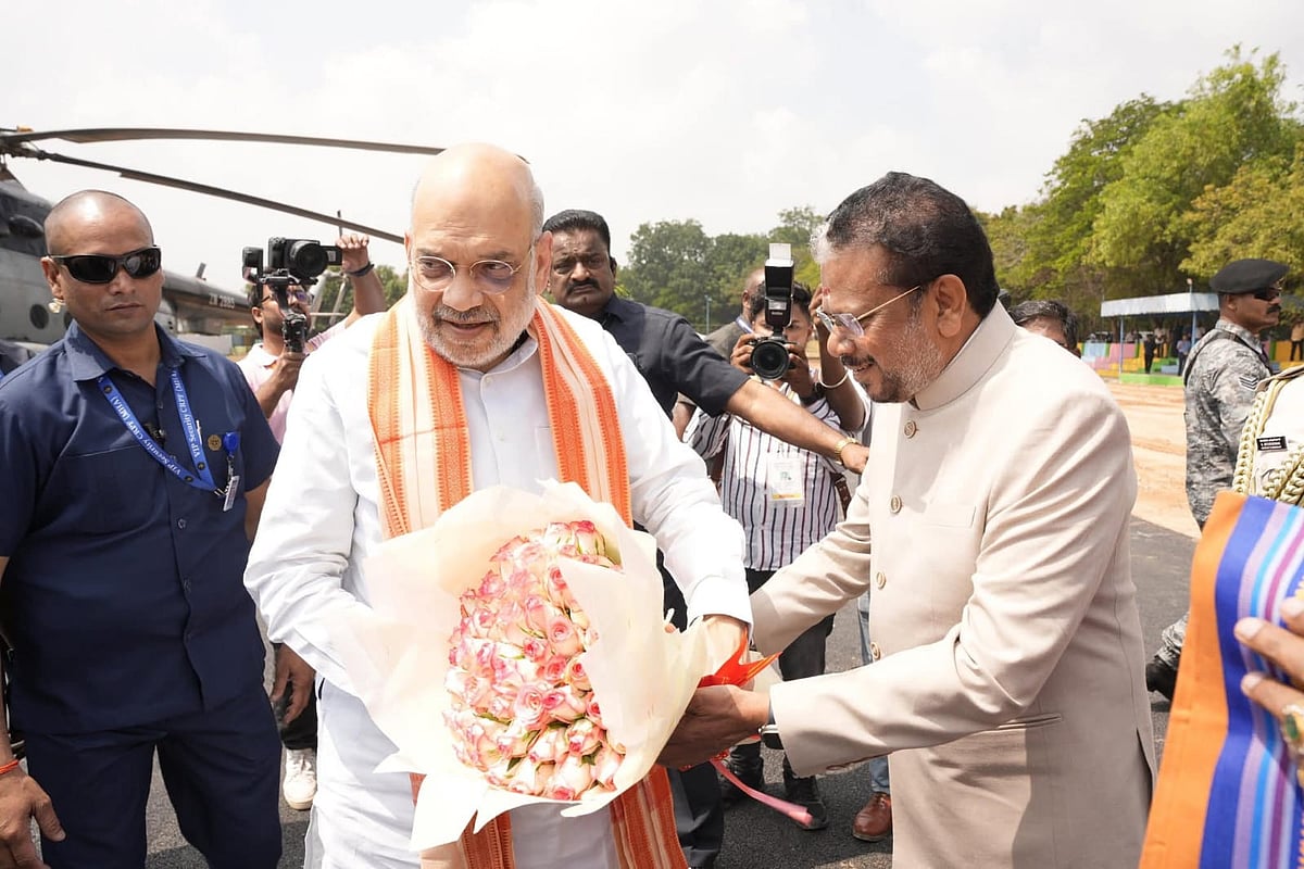 புதுச்சேரி-நிதியில்-ரூ.15,000-கோடி-ஊழல்-செய்தவர்-நாராயணசாமி!-&ndash;-காரைக்காலில்-கடுகடுத்த-அ