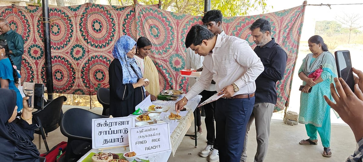 சங்குப்பூ-கொழுக்கட்டை,-நரிபயிறு-சாலட்,-திக்குடி-ஆட்டுக்கால்-கிரேவி-சேலத்தில்-சமை