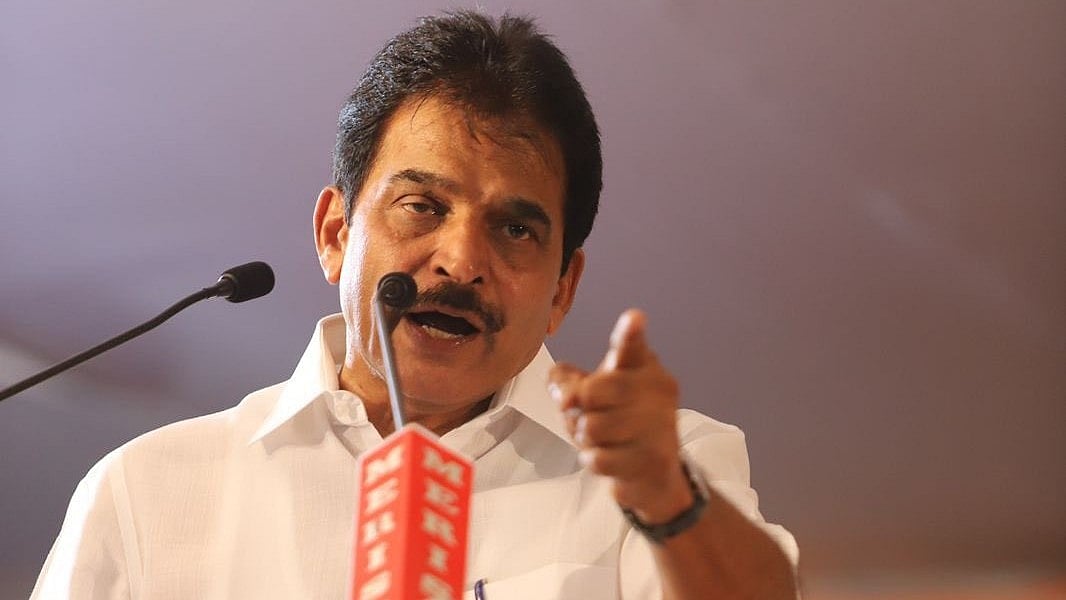 ``உங்கள் மைக் மட்டும்தான் வேலை செய்யாமல் போகிறது - ராகுல் குற்றச்சாட்டும் சபாநாயகர் பதிலும்!