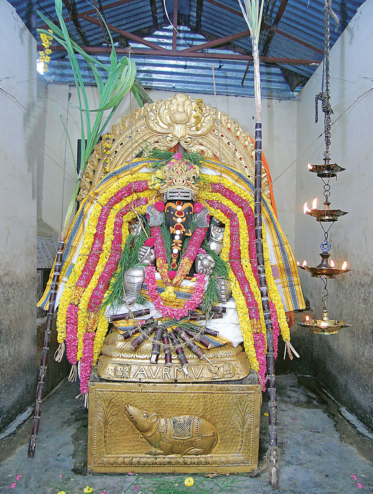 கும்பகோணம்-கரும்பாயிரம்-கொண்ட-விநாயகர்:-வளம்-பல-தரும்-மாசிச்-சதுர்த்தி-கரும்புச்சாறு-அபிஷேகம்!