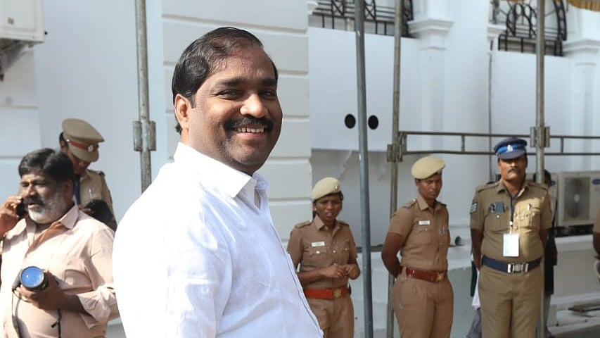 6 சீட் கேட்கும் தவாக; மௌனமாக அனுப்பி வைத்த அறிவாலயம்! - என்ன சொல்கிறார் வேல்முருகன்